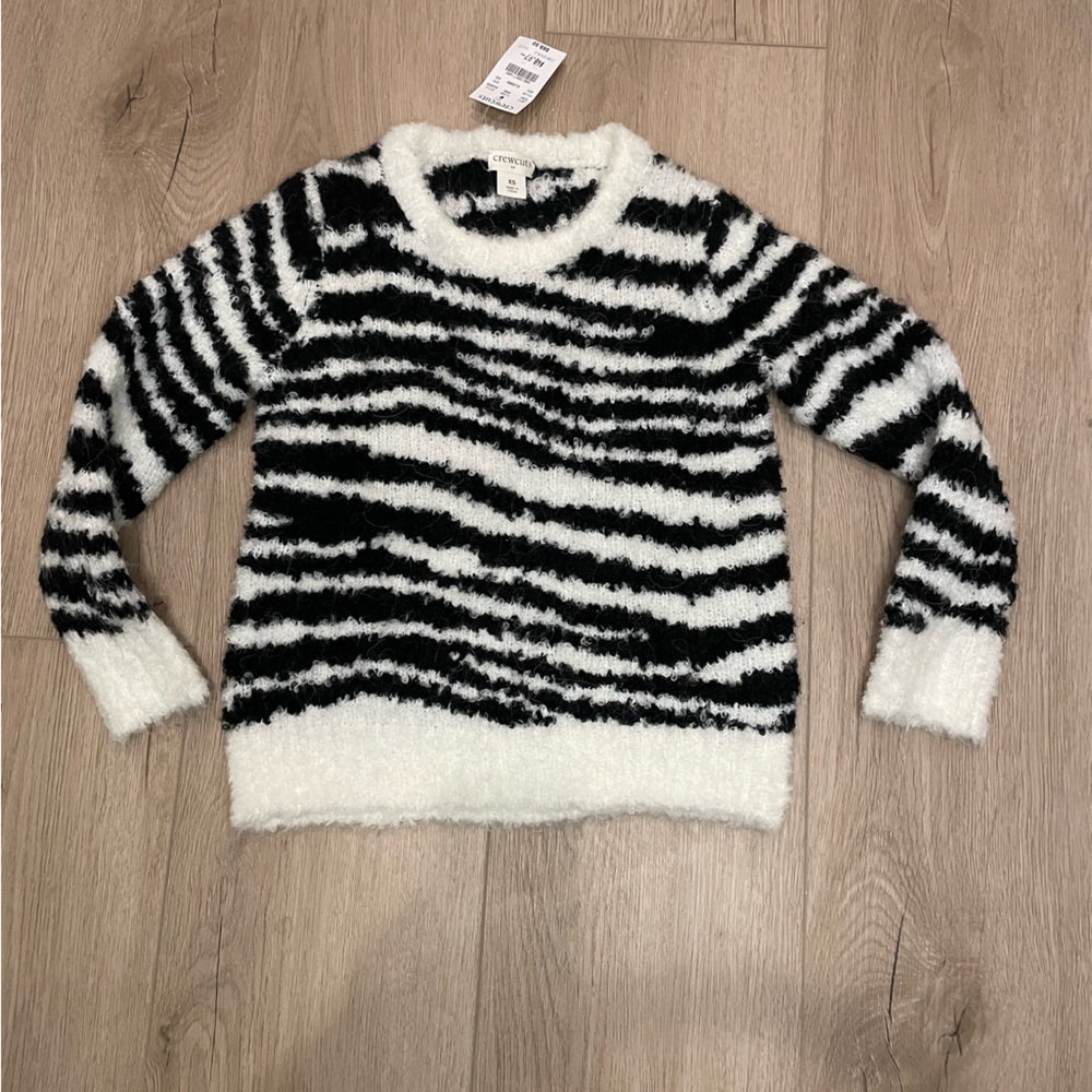 NWT Crewcuts Zebra stripe sweater for girls.